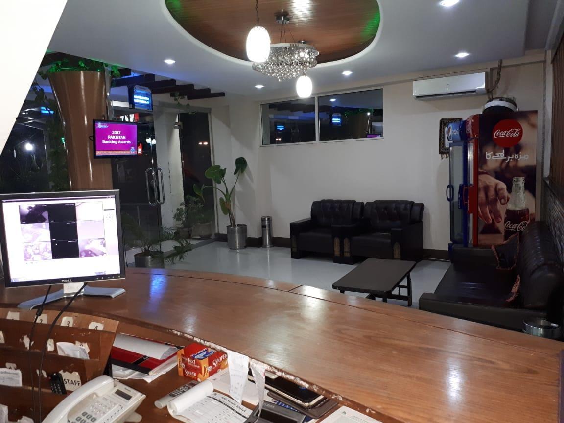 Midtown Hotel Ραβαλπίντι Εξωτερικό φωτογραφία