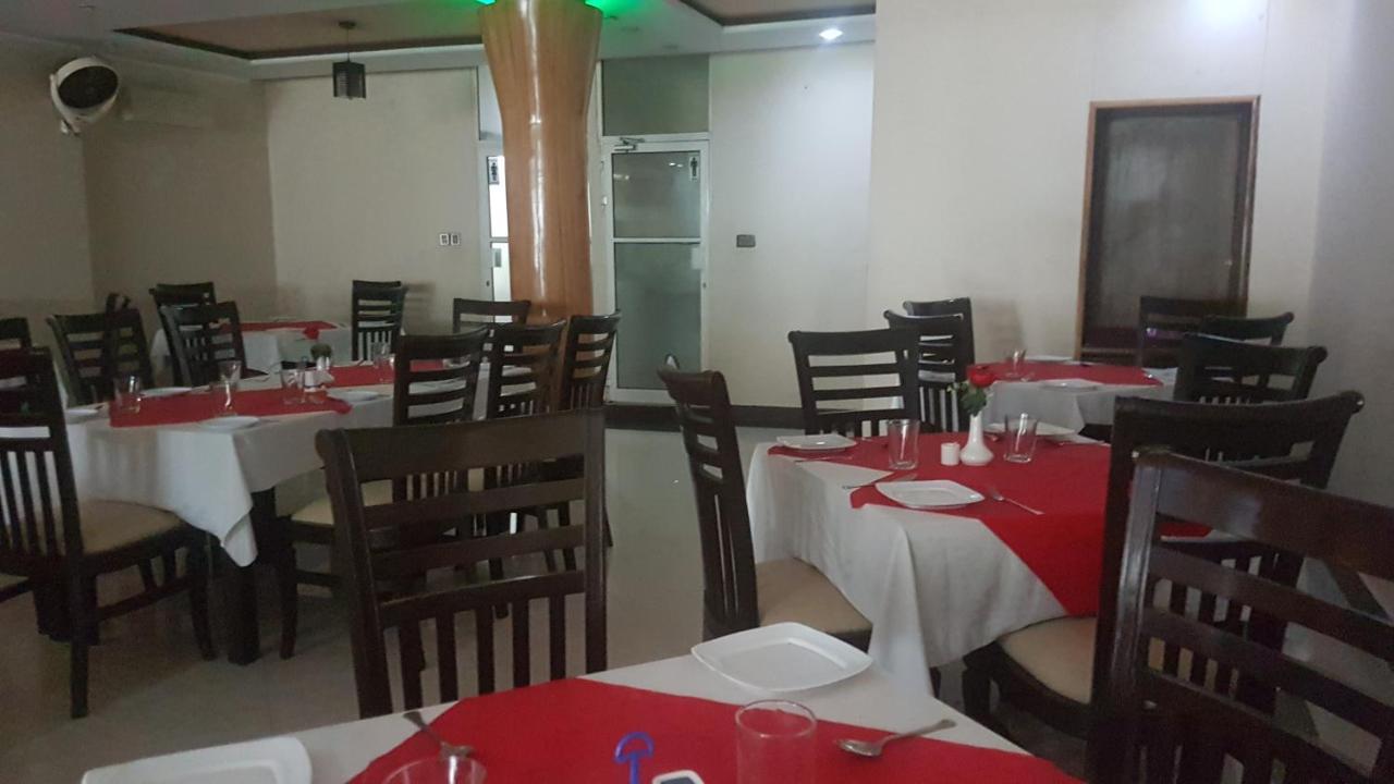 Midtown Hotel Ραβαλπίντι Εξωτερικό φωτογραφία