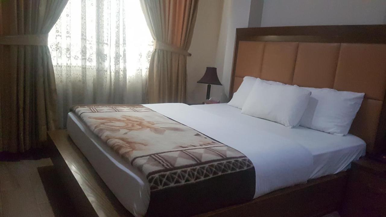 Midtown Hotel Ραβαλπίντι Εξωτερικό φωτογραφία