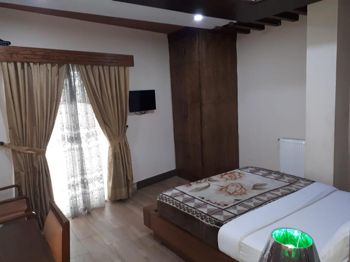 Midtown Hotel Ραβαλπίντι Εξωτερικό φωτογραφία