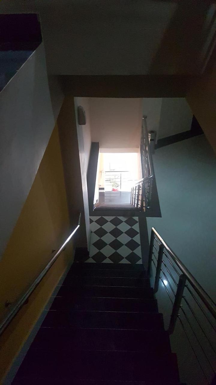 Midtown Hotel Ραβαλπίντι Εξωτερικό φωτογραφία