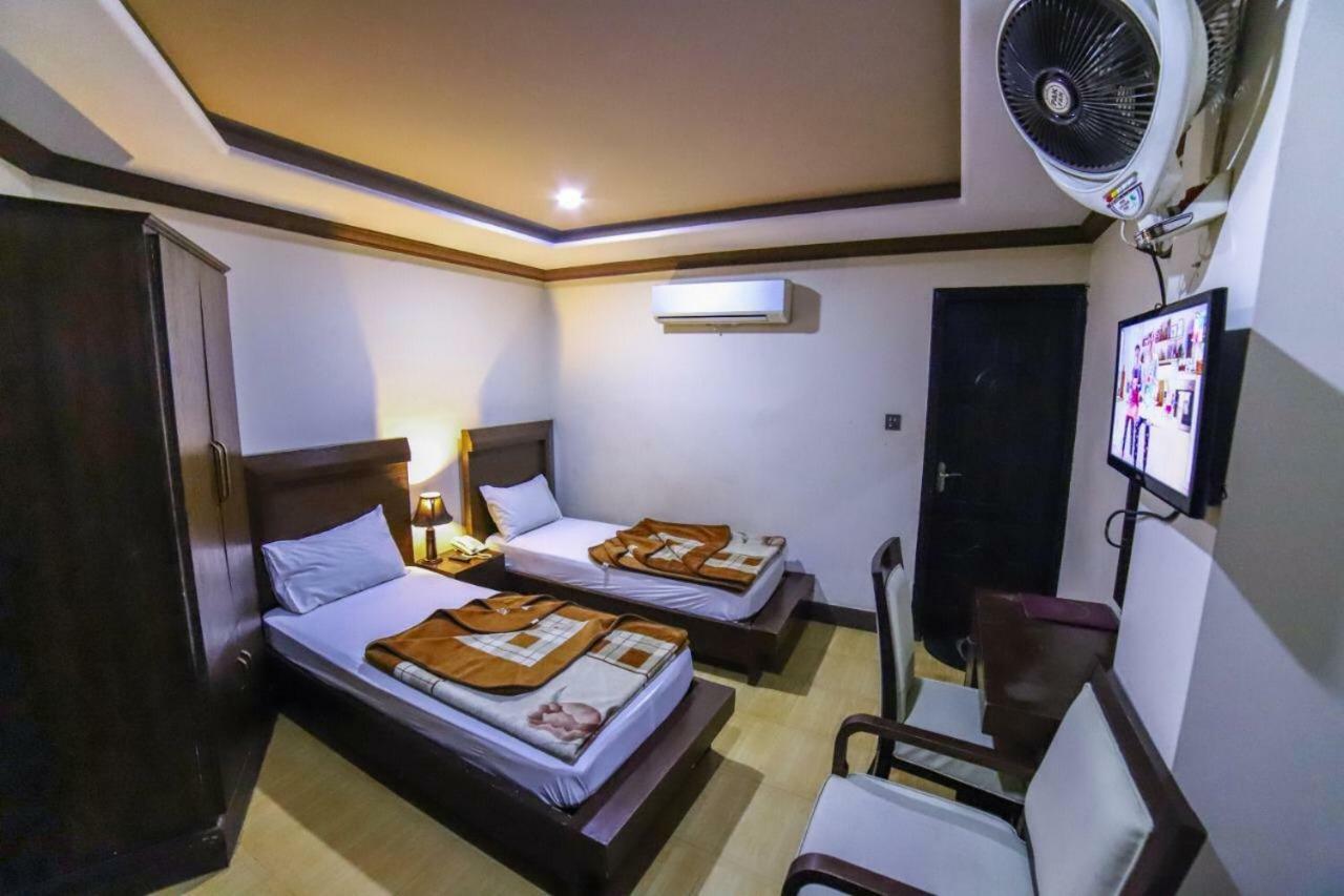 Midtown Hotel Ραβαλπίντι Εξωτερικό φωτογραφία